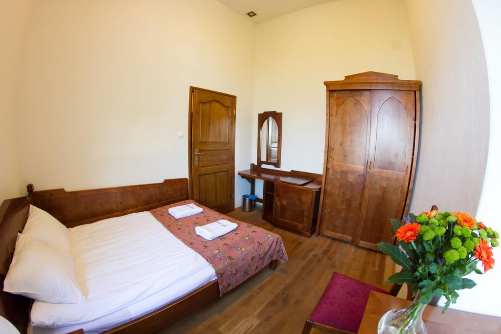Zamek Golubski Zimmer foto