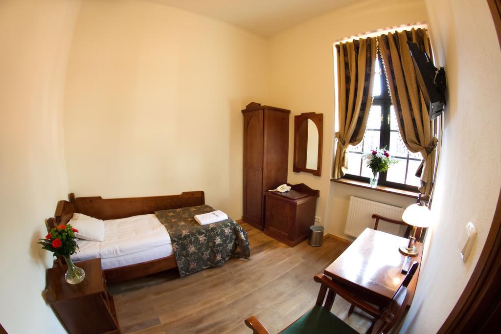 Zamek Golubski Zimmer foto