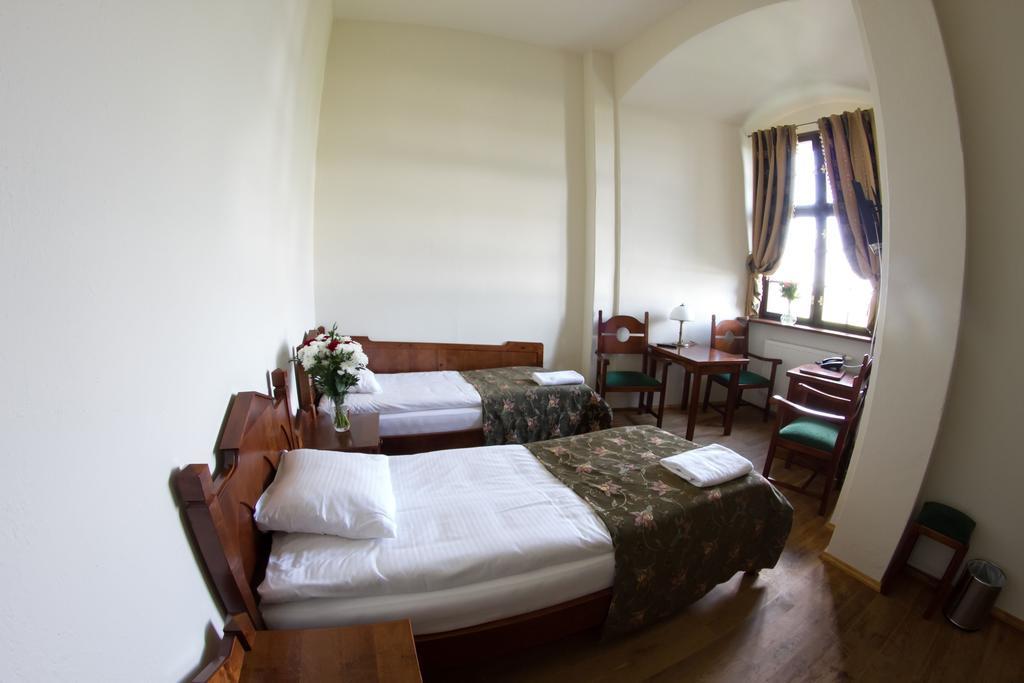 Zamek Golubski Zimmer foto